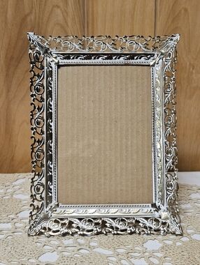 Vtg Gold Plated Filigree Frame, Hollywood Regency Style Fits 4x6 Photo *READ DSC